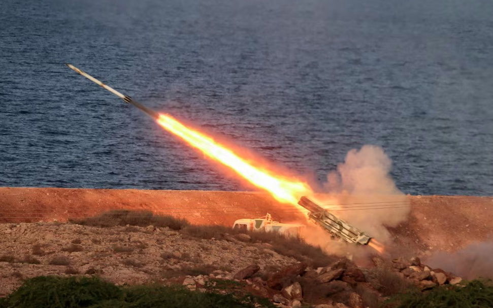 Iran tuyên bố đã “áp lệnh ngừng bắn” lên Israel và Mỹ